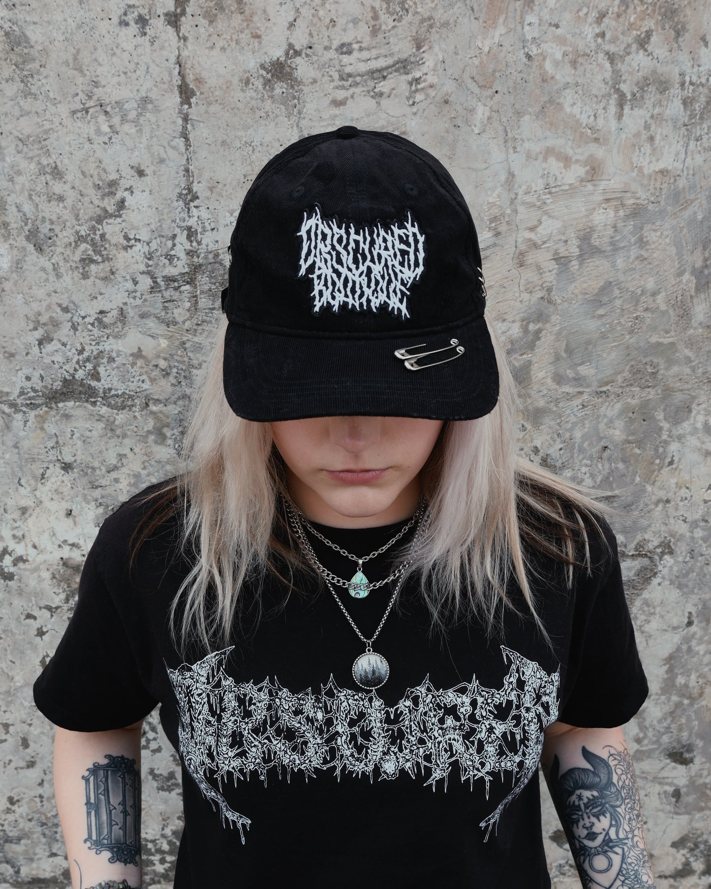 OBSCURED CORDUROY HAT