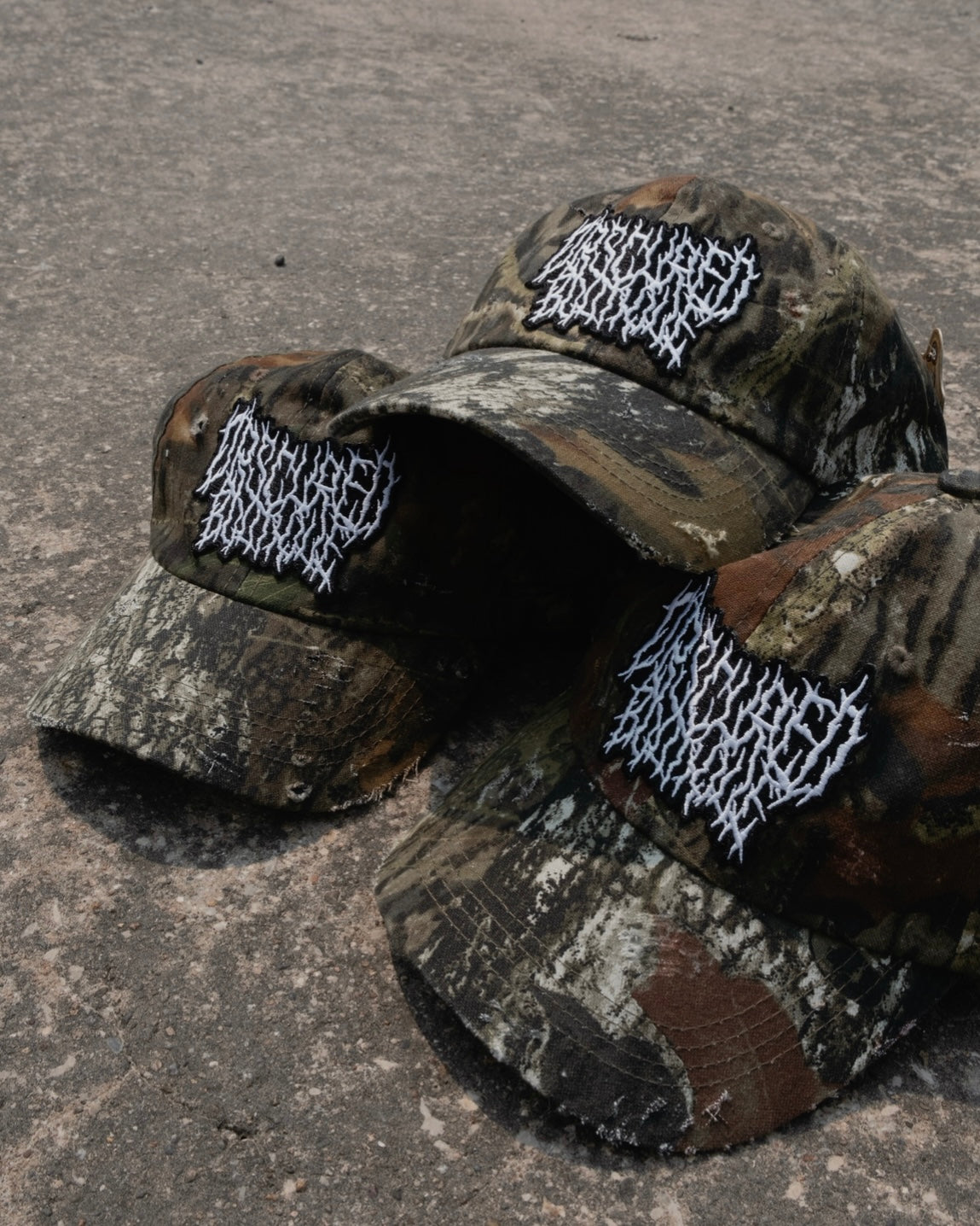 OBSCURED DISTRESSED CAMO HAT