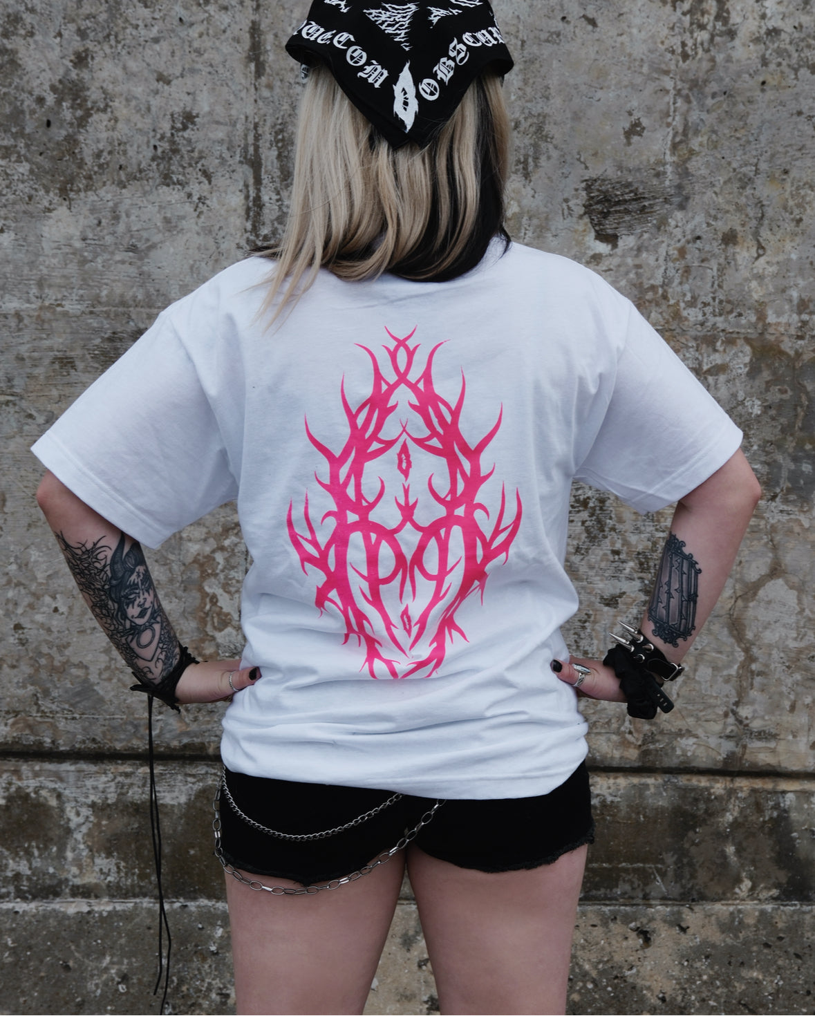 OBSCURED THORNS TEE