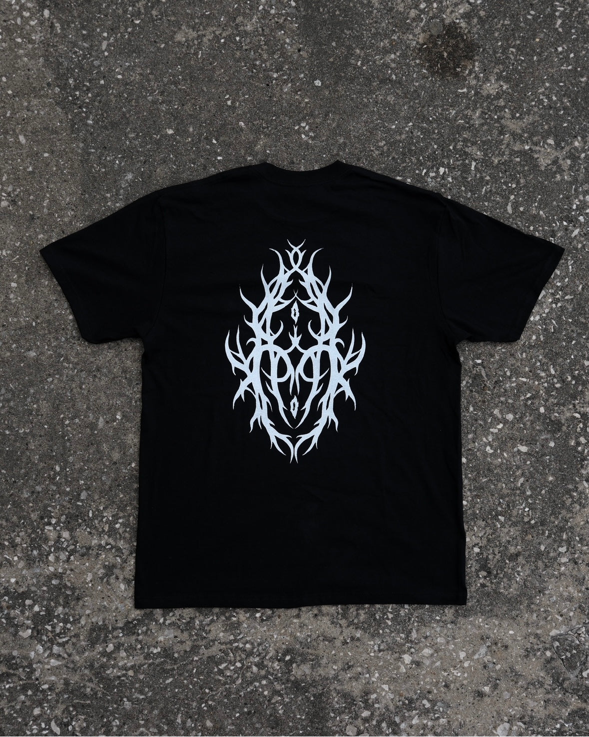 OBSCURED THORNS TEE