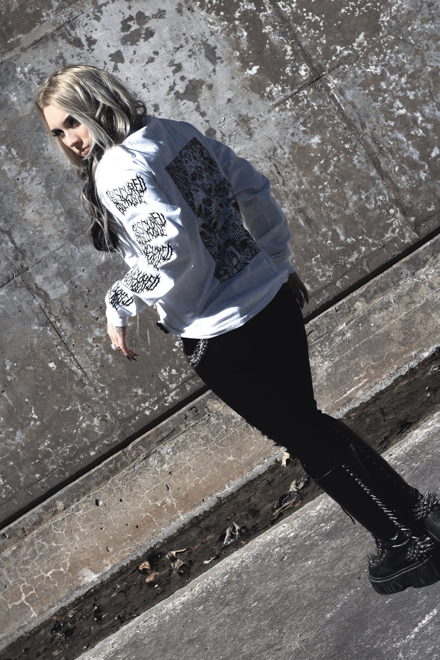 OBSCURED GORE LONG SLEEVE TEE