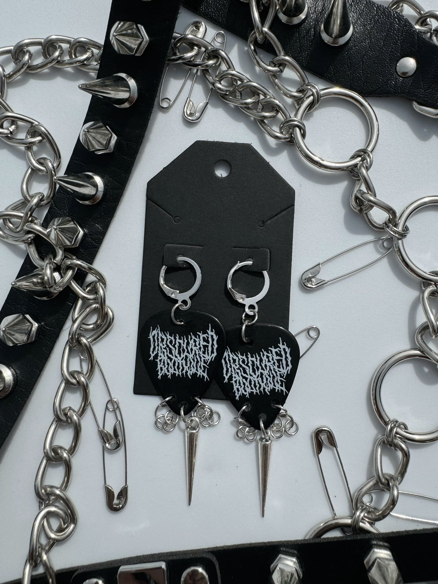 OBSCURED GUITAR PICK EARRINGS