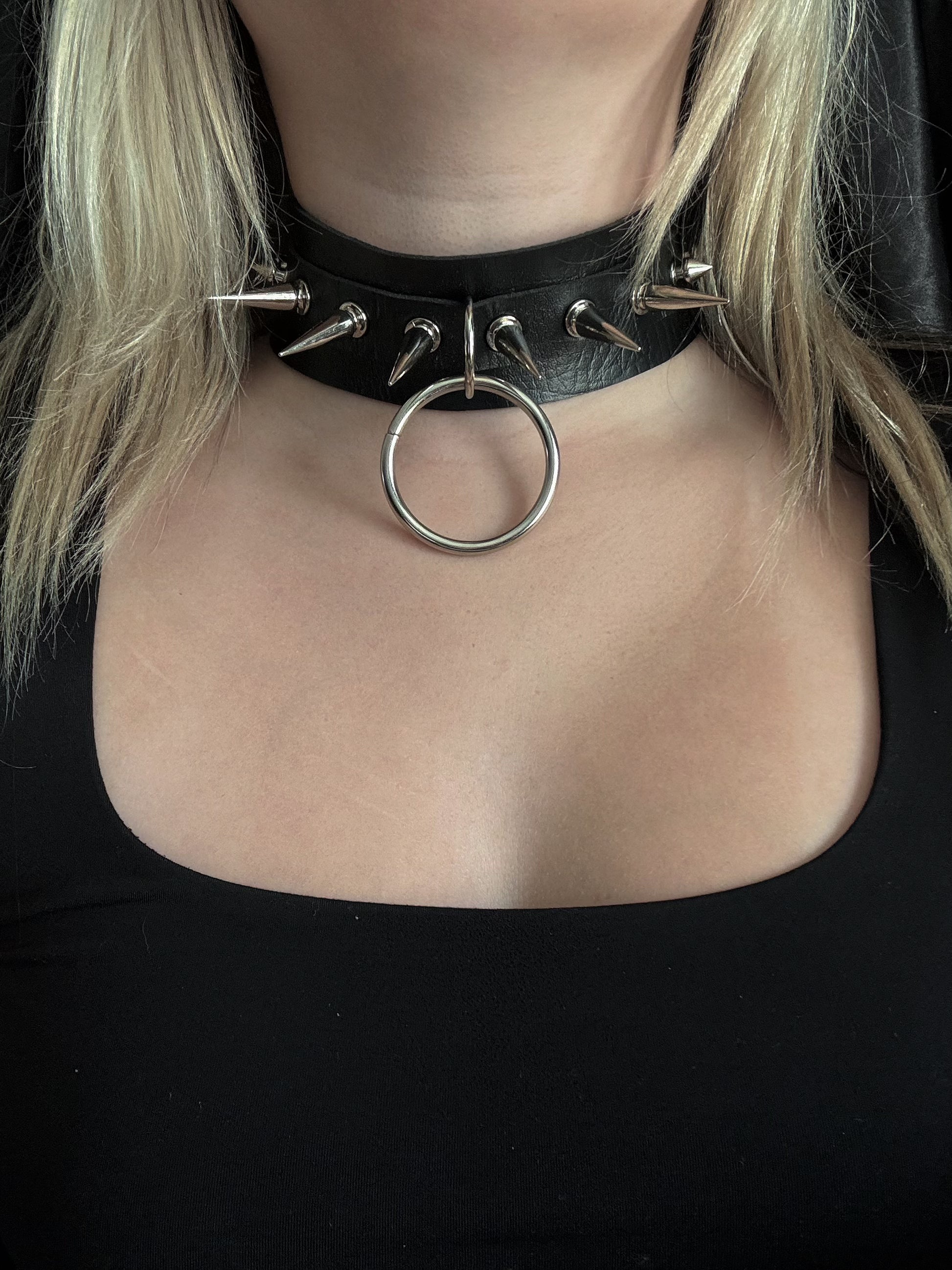 Spiked o ring choker discount